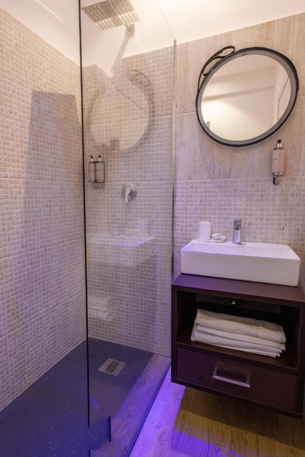 Lovely Rooms - Guest House Suites Triggiano Exterior photo