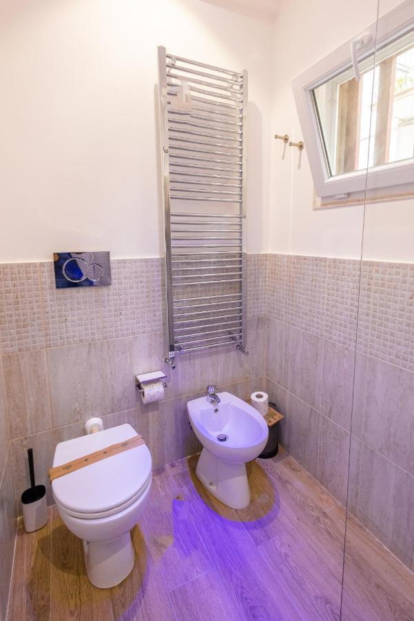 Lovely Rooms - Guest House Suites Triggiano Exterior photo